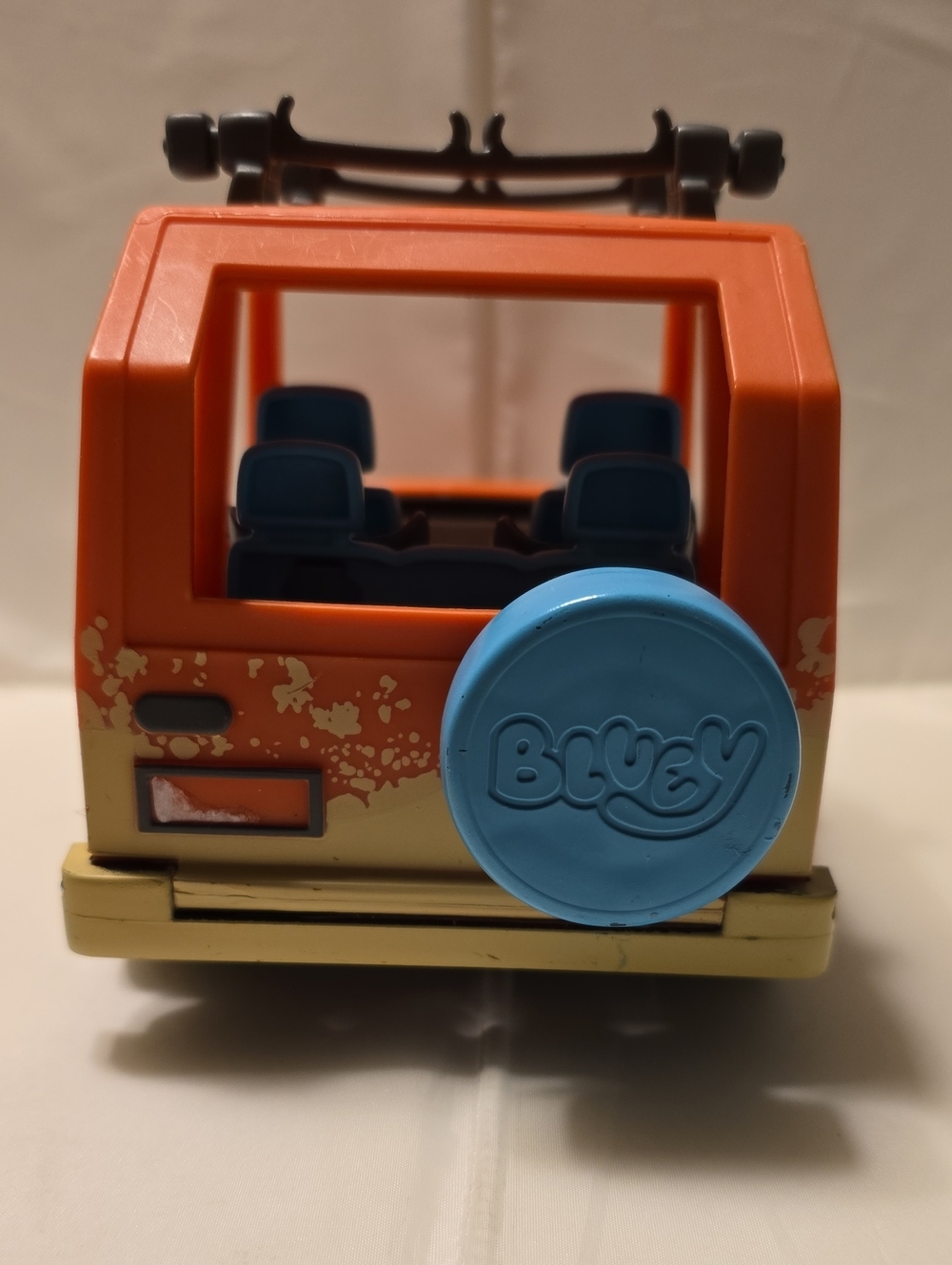Bluey Family 4WD SUV Vehicle Toy Car Jeep Orange 4 Figure Seats Moose